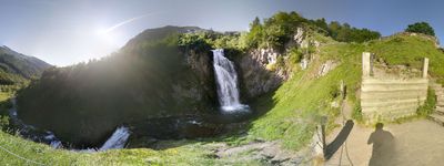 1: 20190629184200_saut_deth_pish.jpg