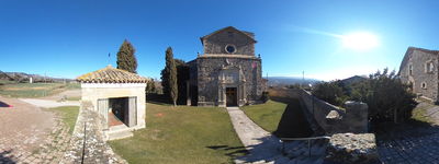 9: 202201140010046_hostalets_l_ajuda.jpg